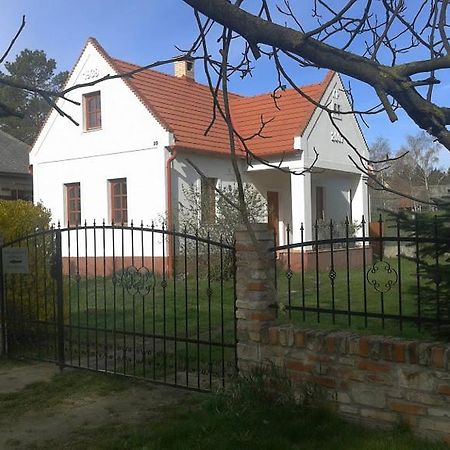 Park Vendeghaz Ξενοδοχείο Herend Εξωτερικό φωτογραφία